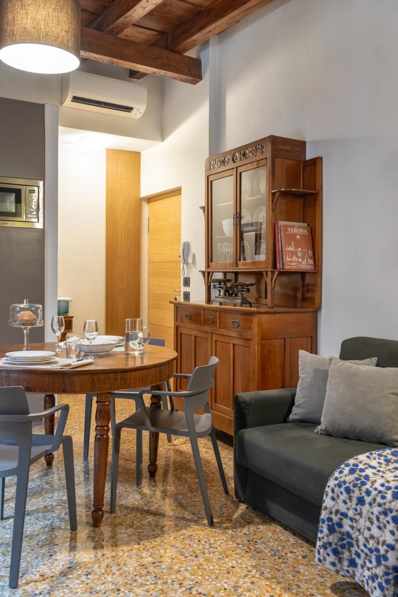 Residenza Roccamaggiore Verona Exterior photo